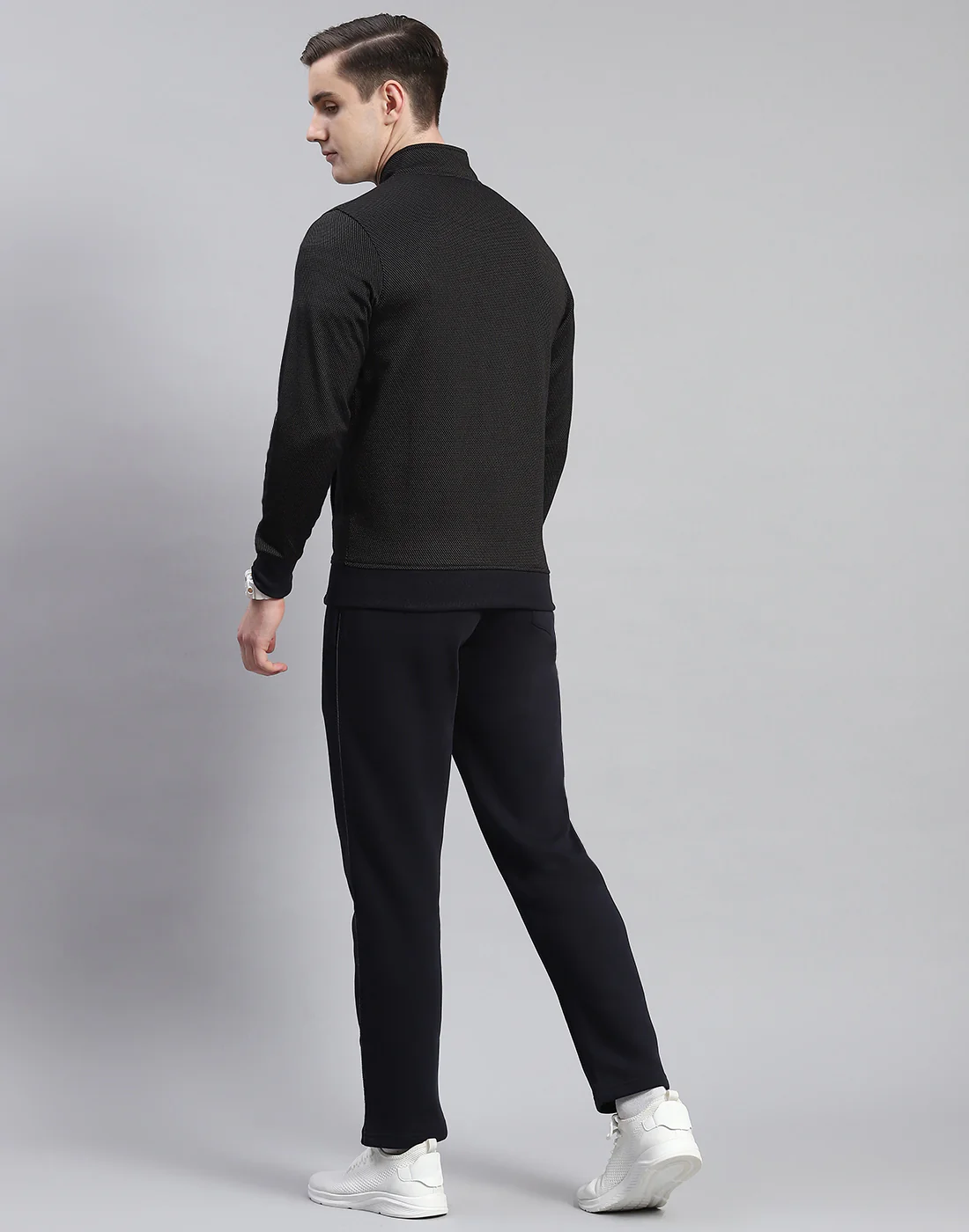 Men Navy Blue Solid Stand Collar Full Sleeve Tracksuit - Image 5