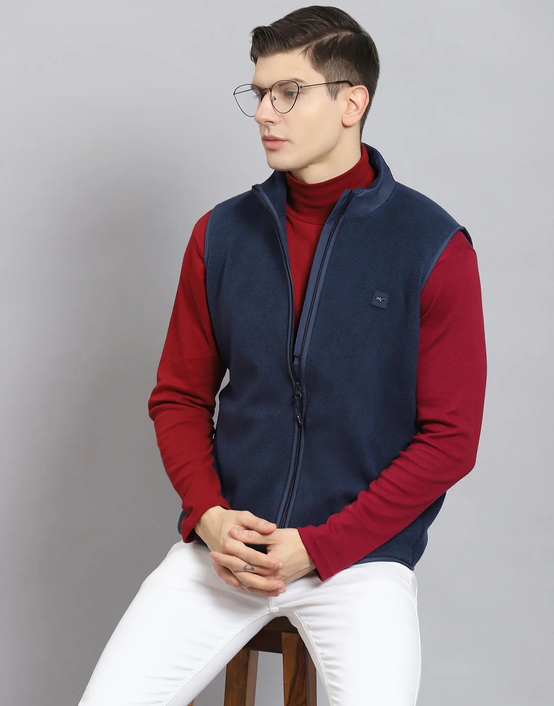 Men Navy Blue Solid Stand Collar Sleeveless Jacket - Image 3