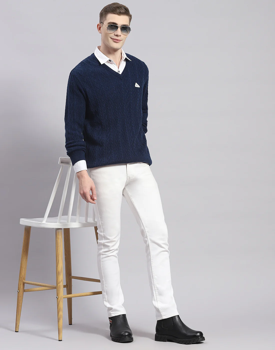 Men Navy Blue Solid V Neck Full Sleeve Pullover