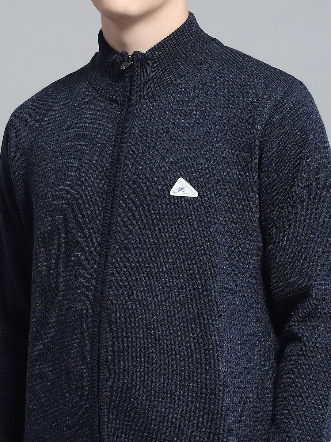Men Navy Blue Solid V Neck Full Sleeve Pullover - Image 7