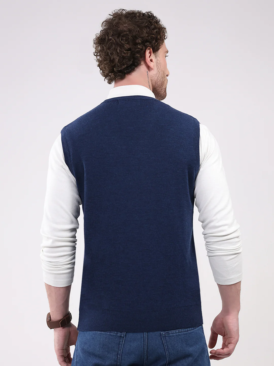 Men Navy Blue Solid V Neck Sleeveless Sweater - Image 5