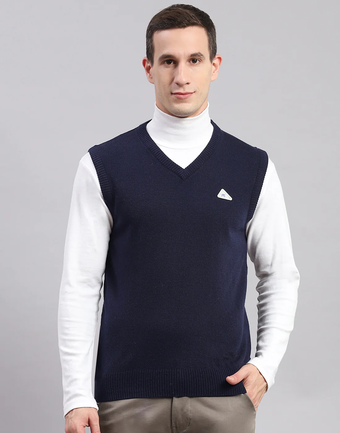 Men Navy Blue Solid V Neck Sleeveless Sweaters/Pullovers - Image 2