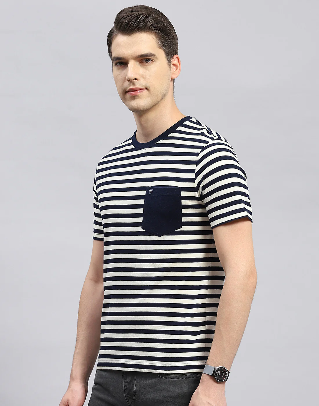 Men Navy Blue Stripe Round Neck Half Sleeve T-Shirt - Image 4