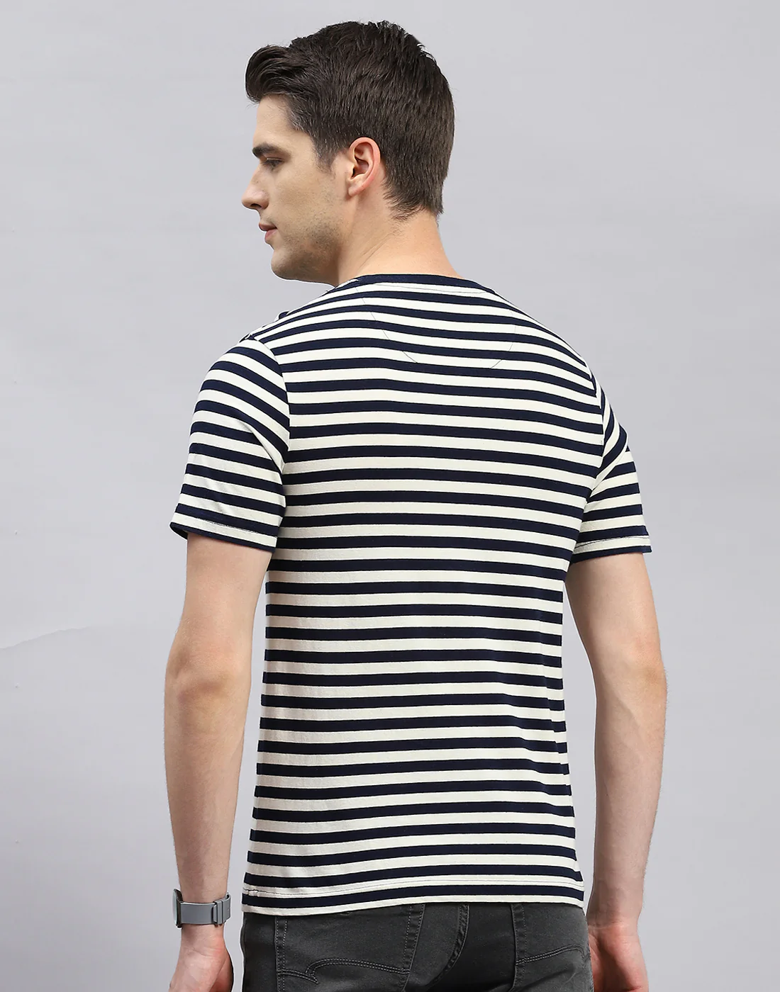 Men Navy Blue Stripe Round Neck Half Sleeve T-Shirt - Image 6