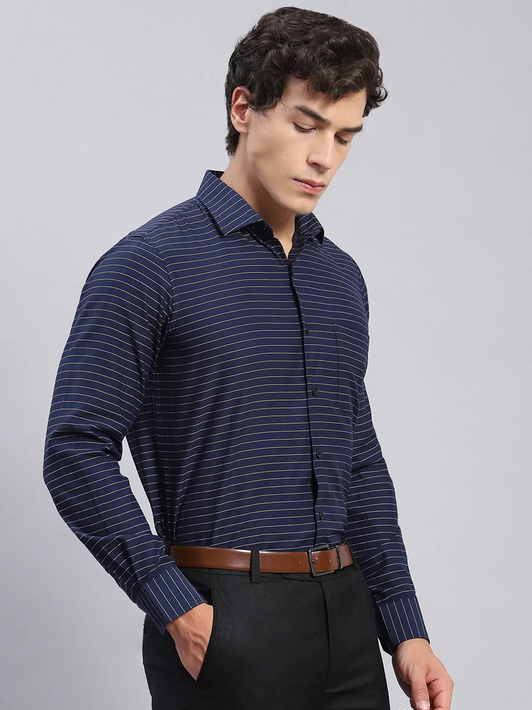 Men Navy Blue Stripe Spread Collar Full Sleeve Shirts - Image 4