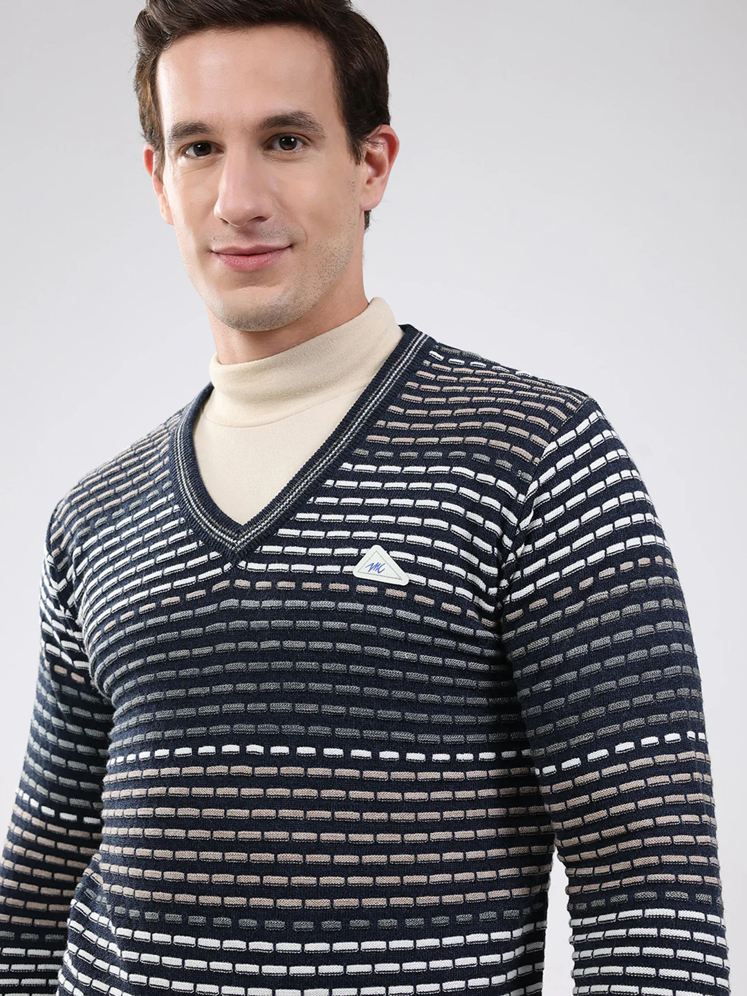 Men Navy Blue Stripe V Neck Full Sleeve Pullover - Image 7