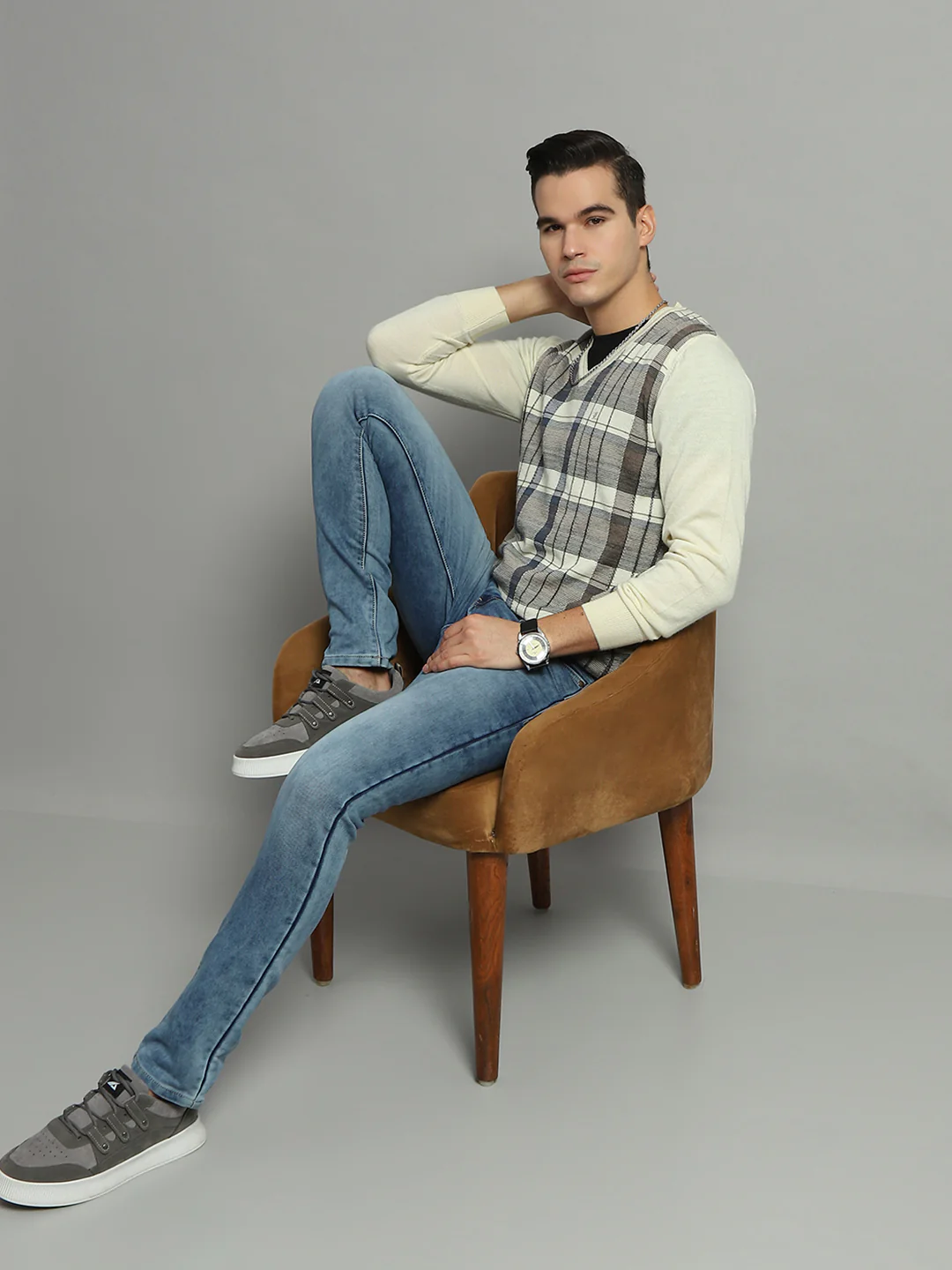Luxuria Men Off White Check V Neck Full Sleeve Pullover - Image 2