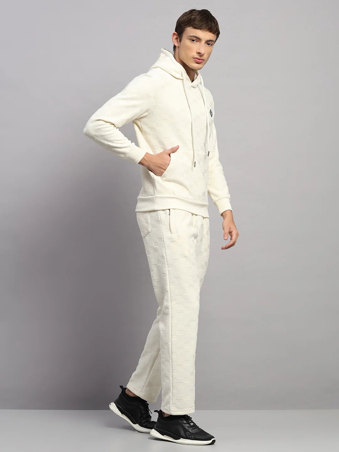 Men Off White Jaquard Collar Full Sleeve Winter Tracksuit - Image 4