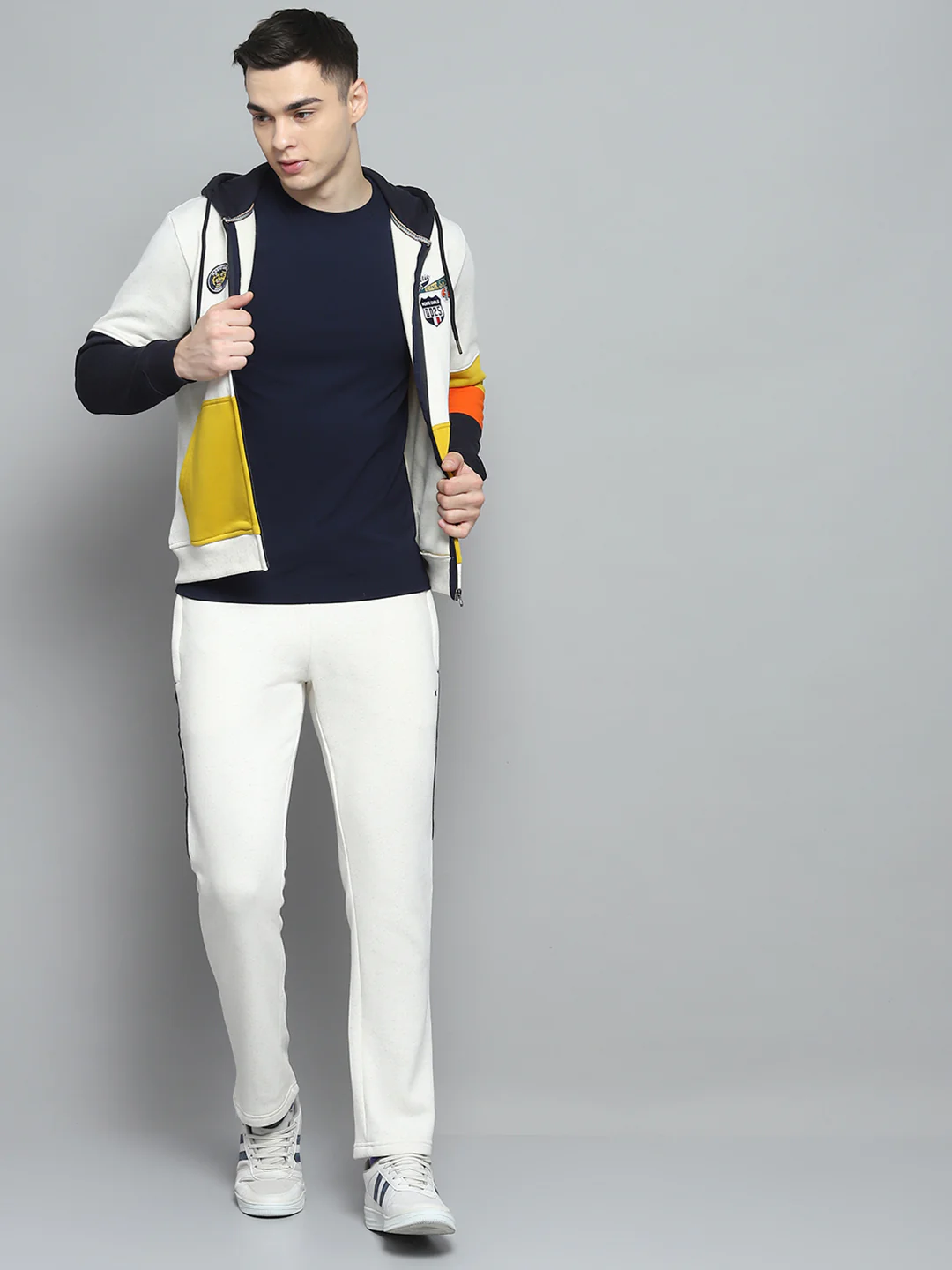 Men Off White & Navy Blue Printed Hooded Full Sleeve Winter Tracksuit - Image 2