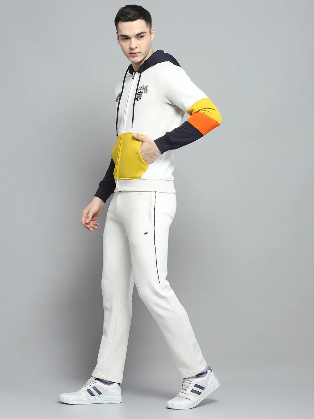 Men Off White & Navy Blue Printed Hooded Full Sleeve Winter Tracksuit - Image 3