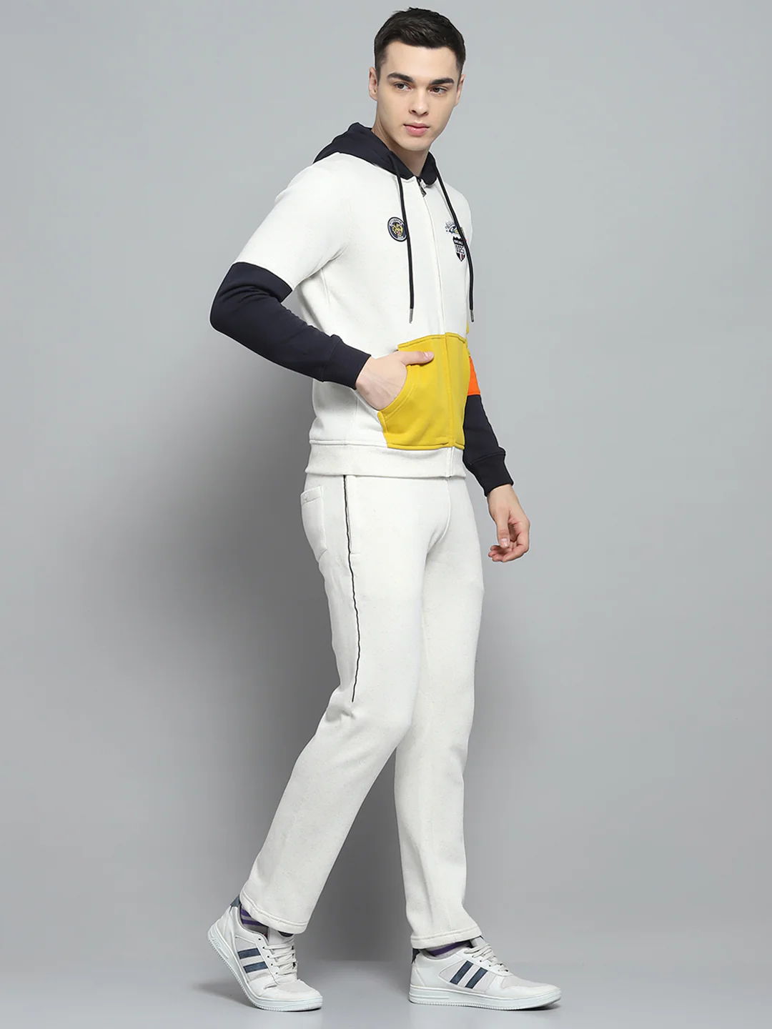 Men Off White & Navy Blue Printed Hooded Full Sleeve Winter Tracksuit - Image 4