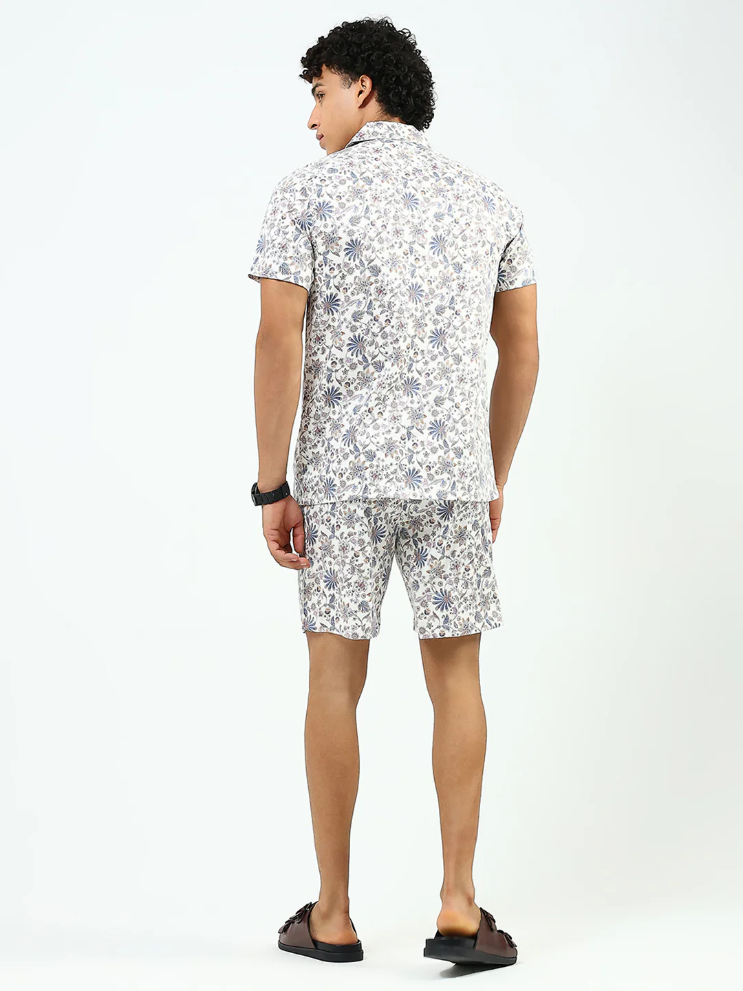 Men Off White Printed Collar Half Sleeve Cords Set - Image 5