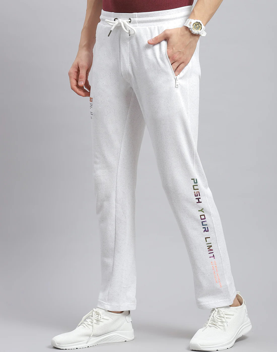 Men Off White Printed Regular Fit Winter Lower - Image 4