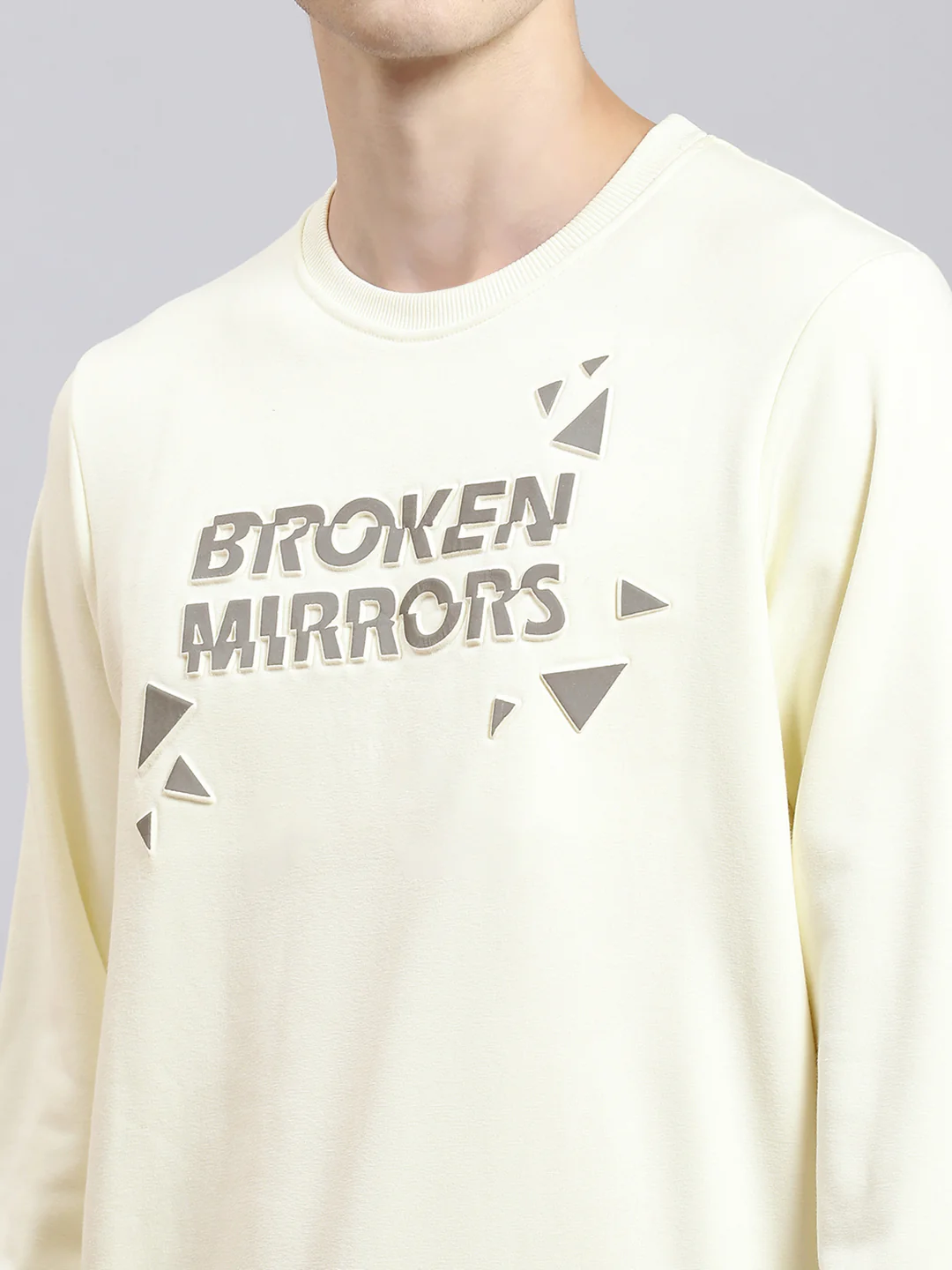 Men Off White Printed Round Neck Full Sleeve Sweatshirt - Image 7