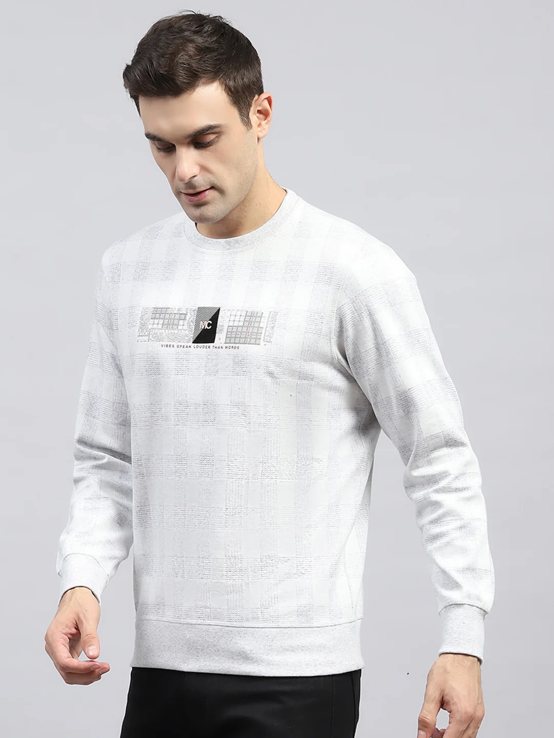 Men Off White Printed Round Neck Full Sleeve Winter T-Shirt - Image 4