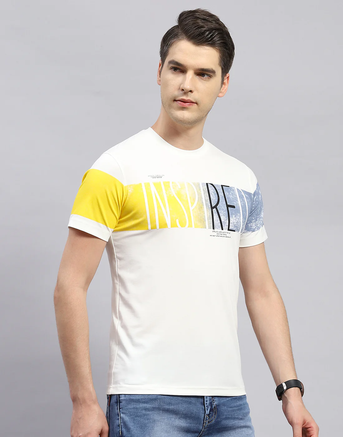 Men Off White Printed Round Neck Half Sleeve T-Shirt - Image 4