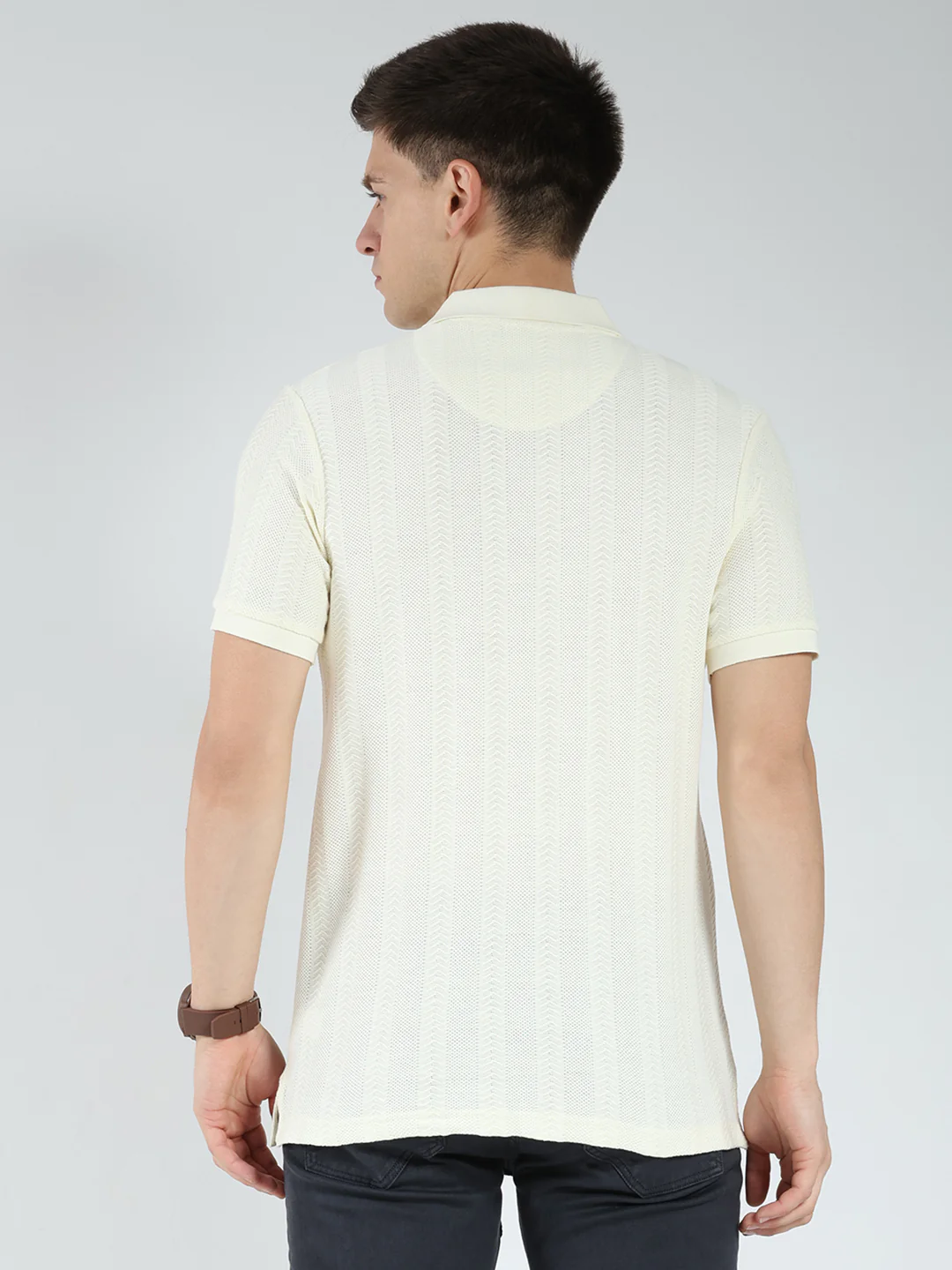 Men Off White Self Design Collar Half Sleeve T-Shirt - Image 5
