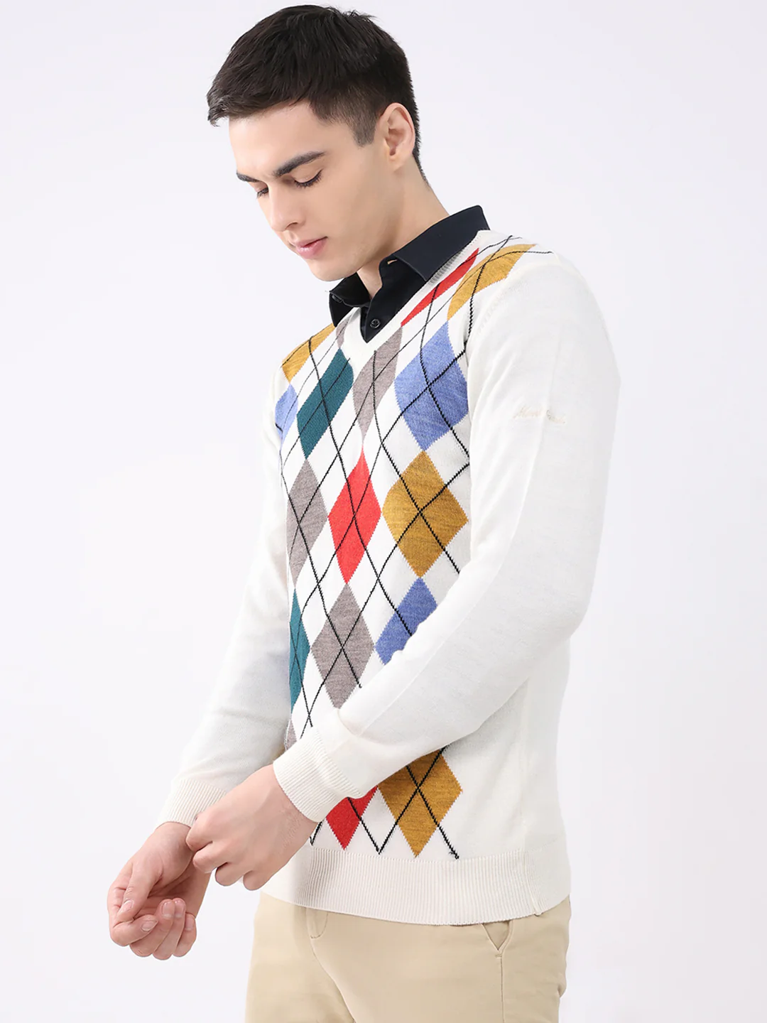 Men Off White Self Design V Neck Full Sleeve Pullover - Image 3