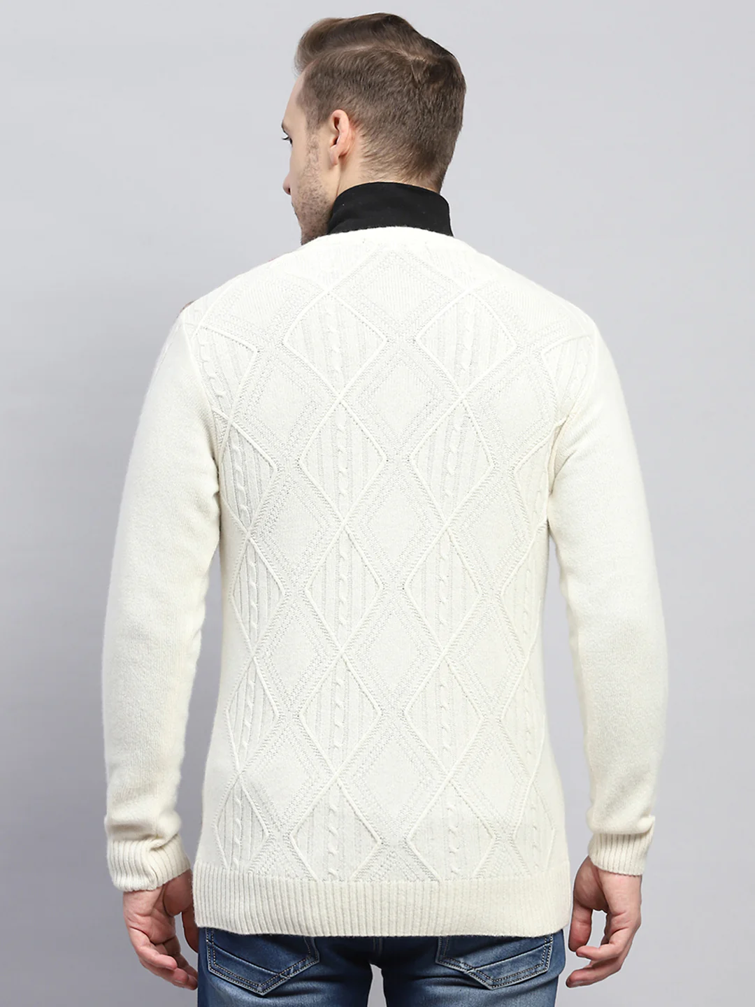 Men Off White Self Design V Neck Full Sleeve Pullover - Image 5