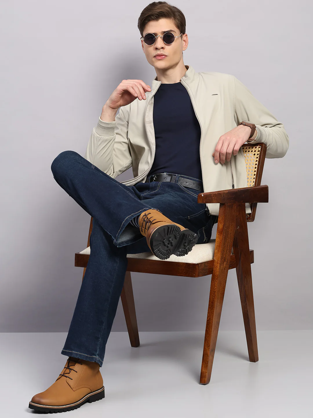 Men Off White Solid Collar Full Sleeve Jacket - Image 2