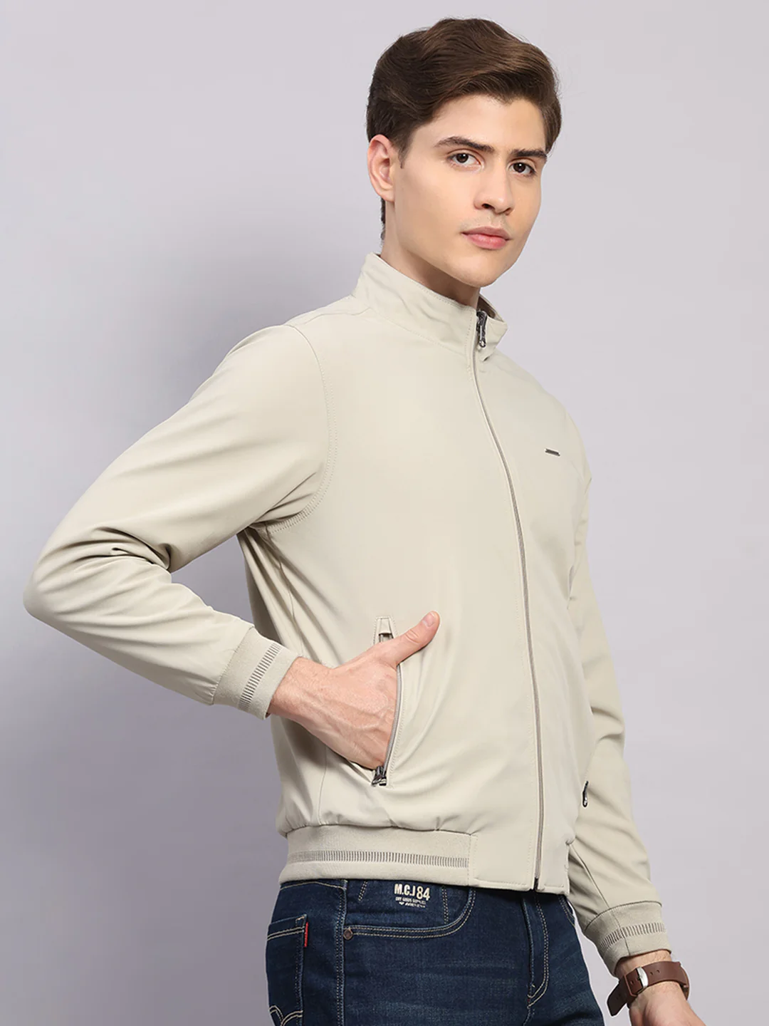 Men Off White Solid Collar Full Sleeve Jacket - Image 4