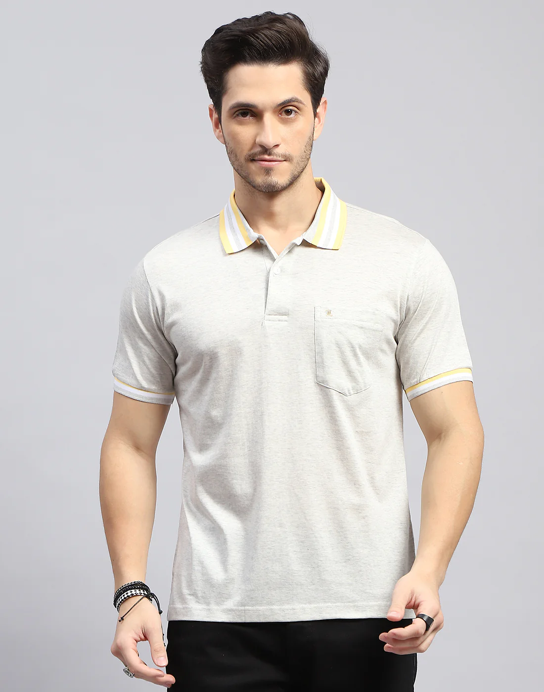Men Off White Solid Polo Collar Half Sleeve T-Shirt - Image 2