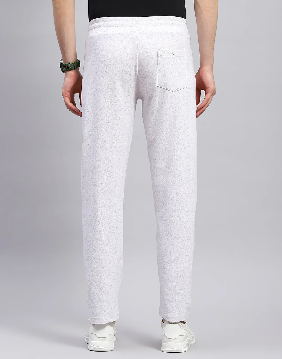 Men Off White Solid Regular Fit Lower - Image 5
