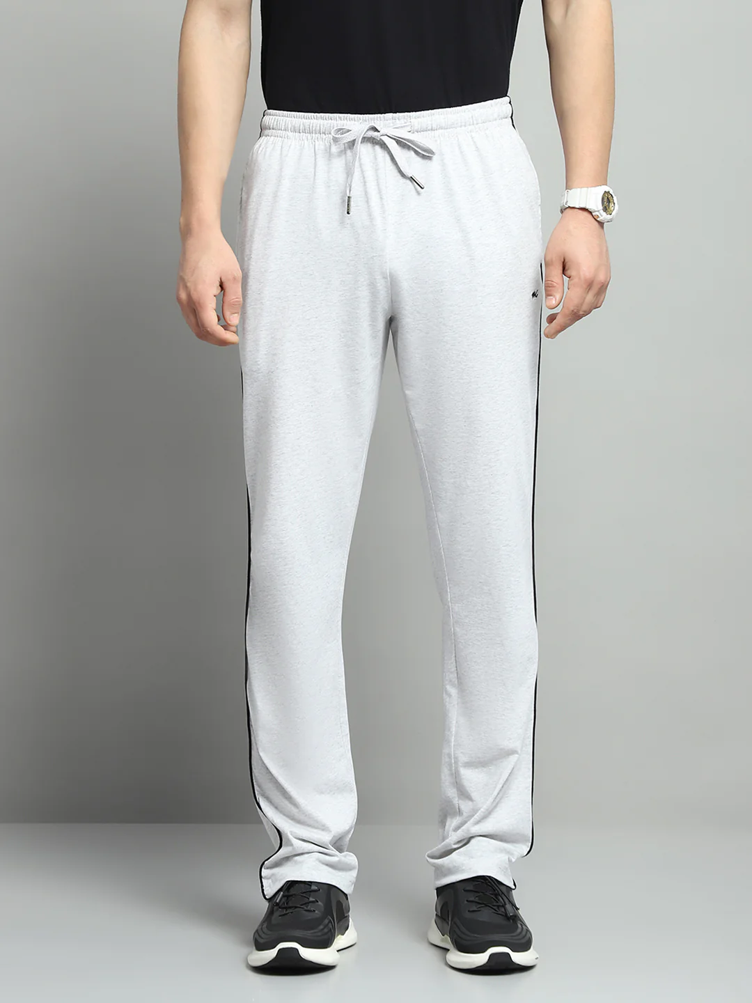 Men Off White Solid Regular Fit Lower
