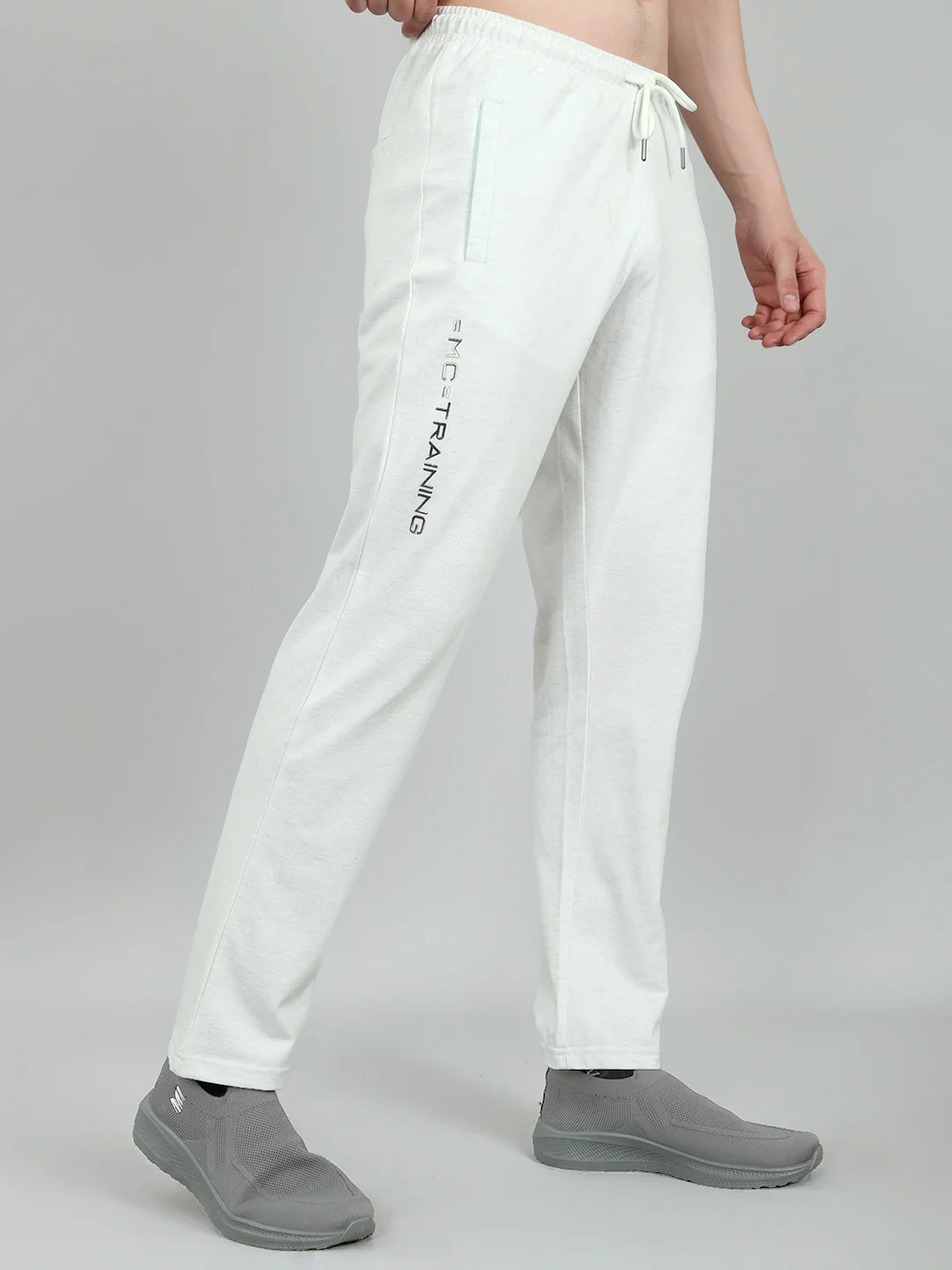 Men Off White Solid Regular Fit Lower - Image 3