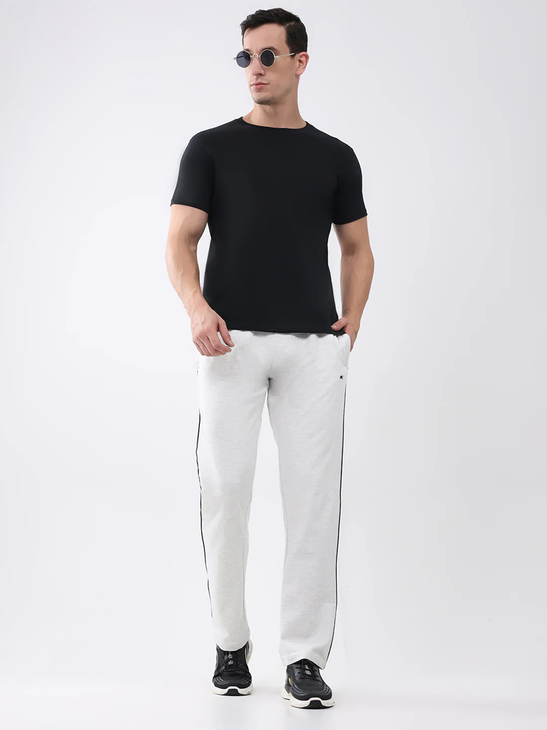 Men Off White Solid Regular Fit Winter Lower - Image 2