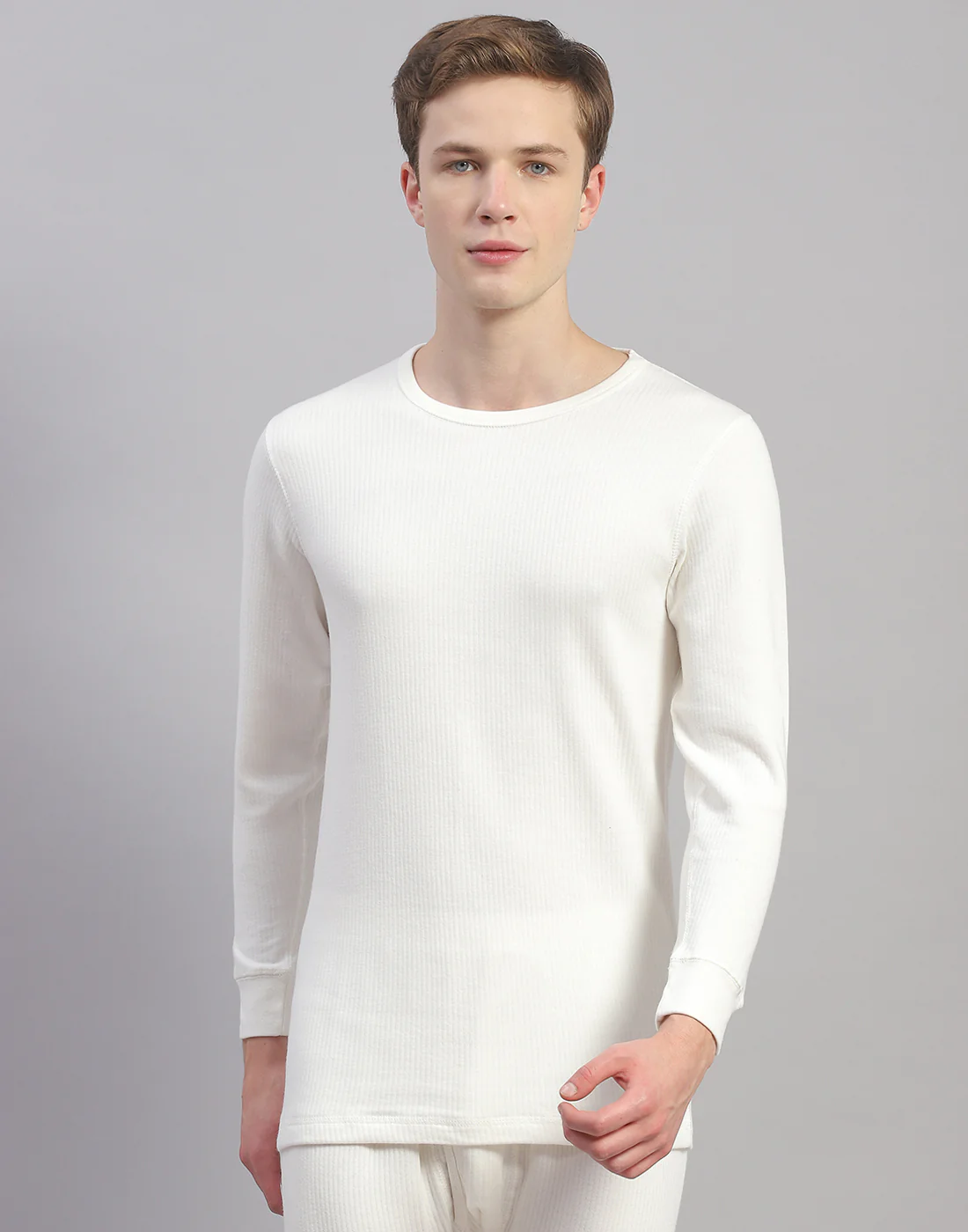 Men Off White Solid Round Neck Full Sleeve Thermal Vest - Image 2