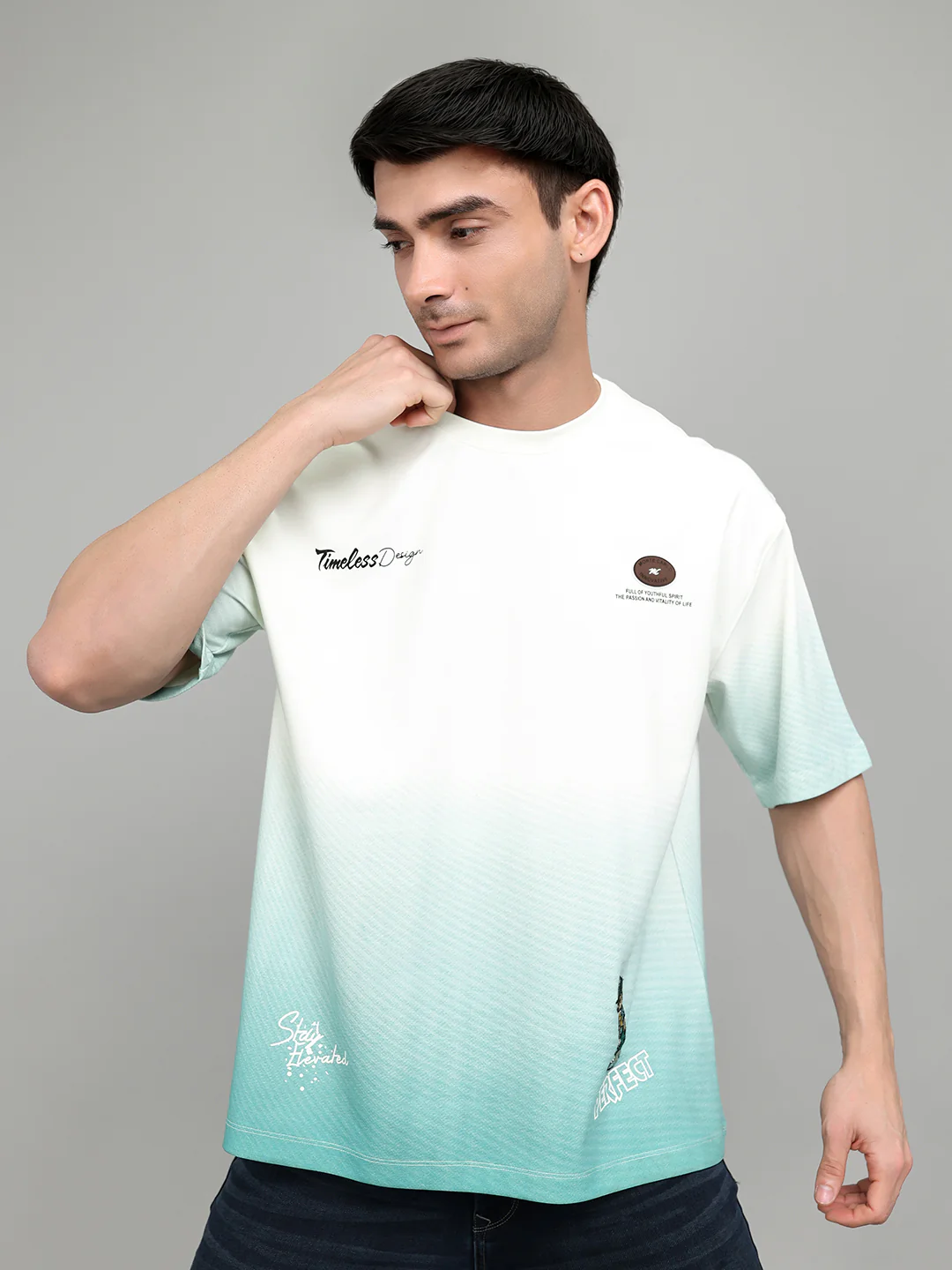 Men Off White Solid Round Neck Half Sleeve T-Shirt - Image 3