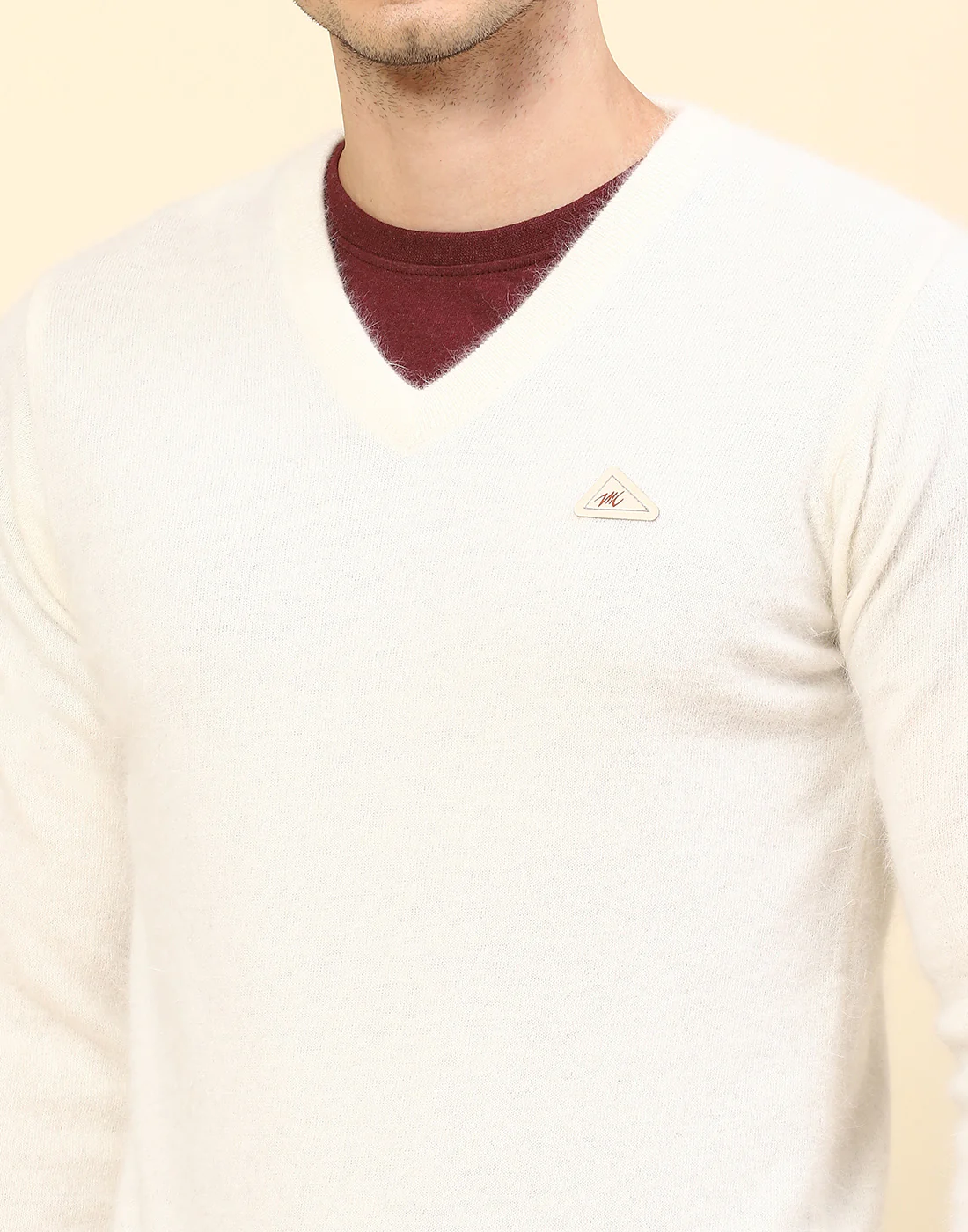 Men Off White Solid V Neck Full Sleeve Pullover - Image 6