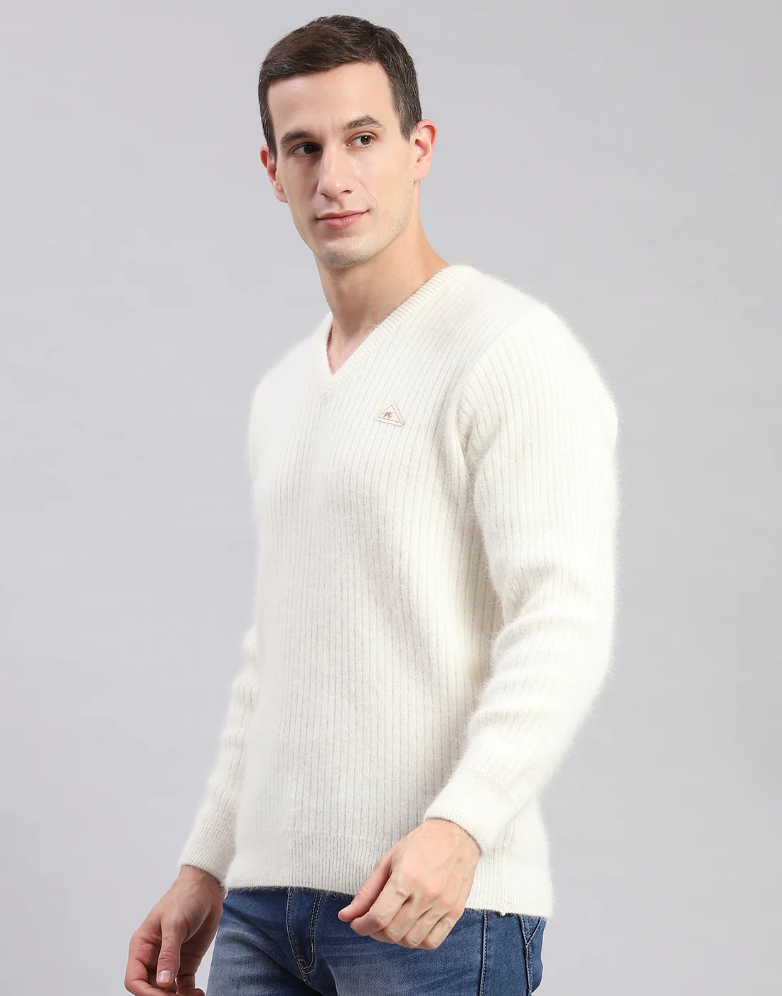 Men Off White Solid V Neck Full Sleeve Sweaters/Pullovers - Image 2