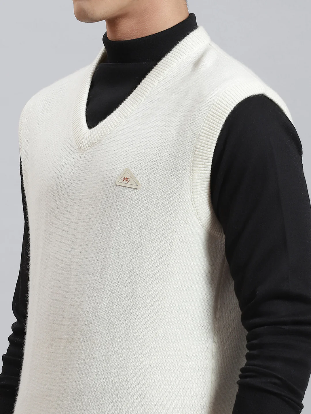 Men Off White Solid V Neck Sleeveless Sweaters/Pullovers - Image 6