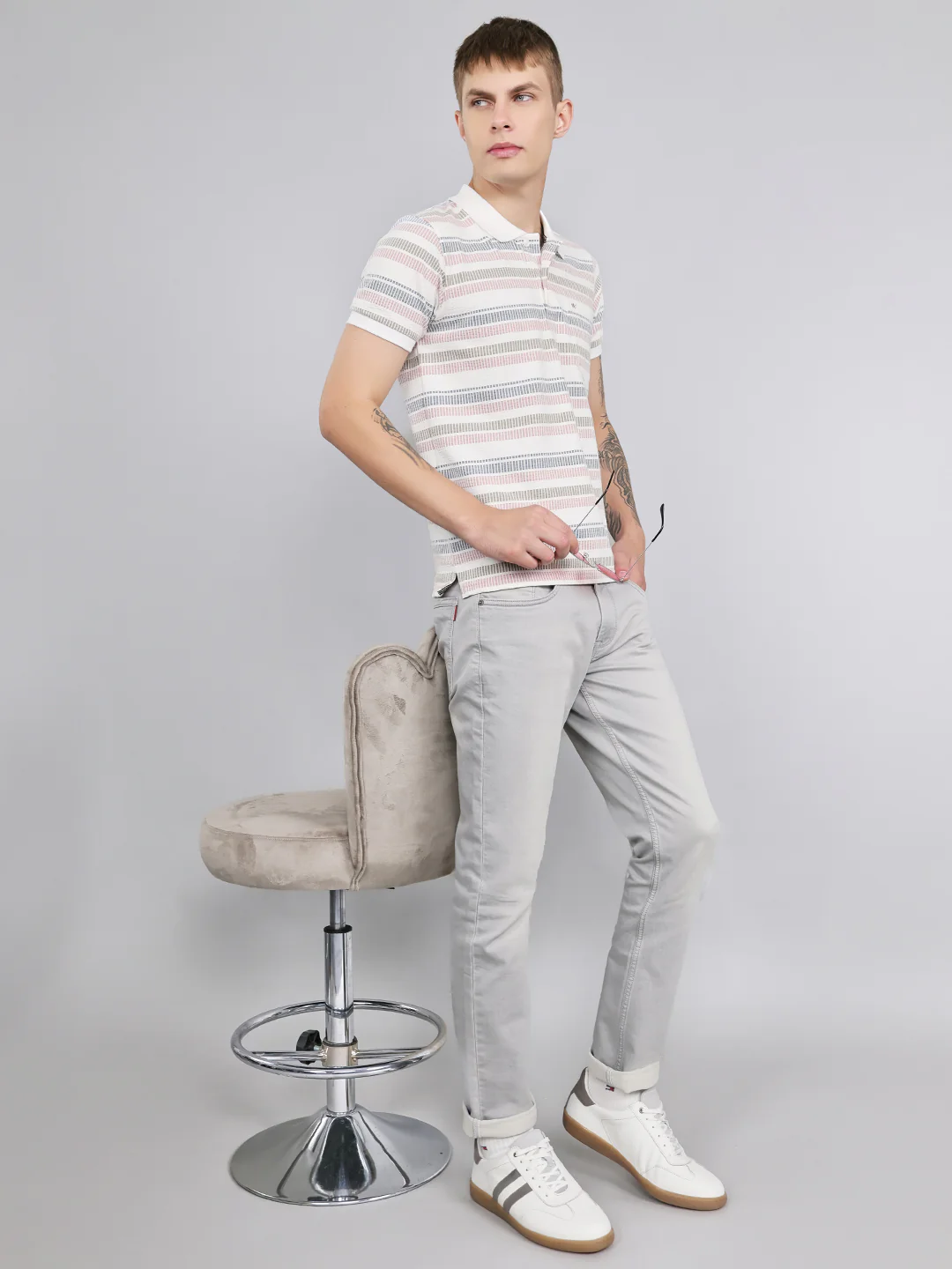 Men Off White Stripe Collar Half Sleeve T-Shirt - Image 7