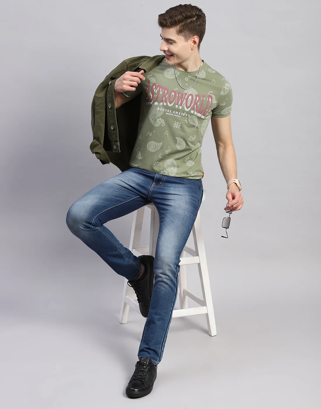 Men Olive Floral Print Collar Half Sleeve T-Shirt - Image 2