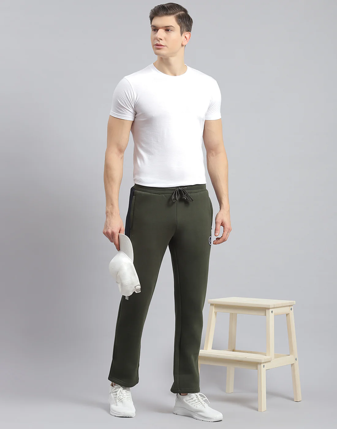 Men Olive Printed Regular Fit Winter Lower - Image 2