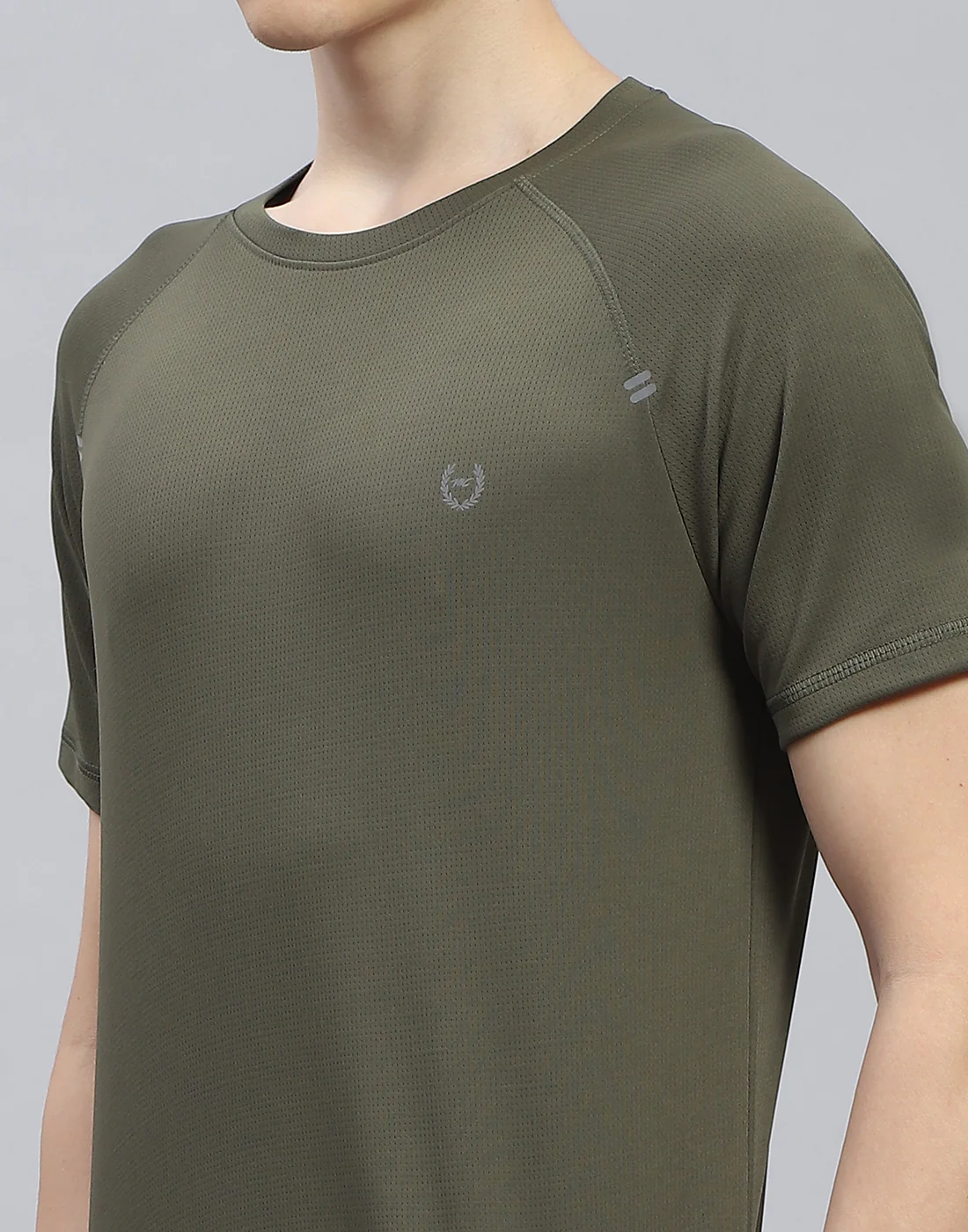 Men Olive Printed Round Neck Half Sleeve T-Shirt - Image 7