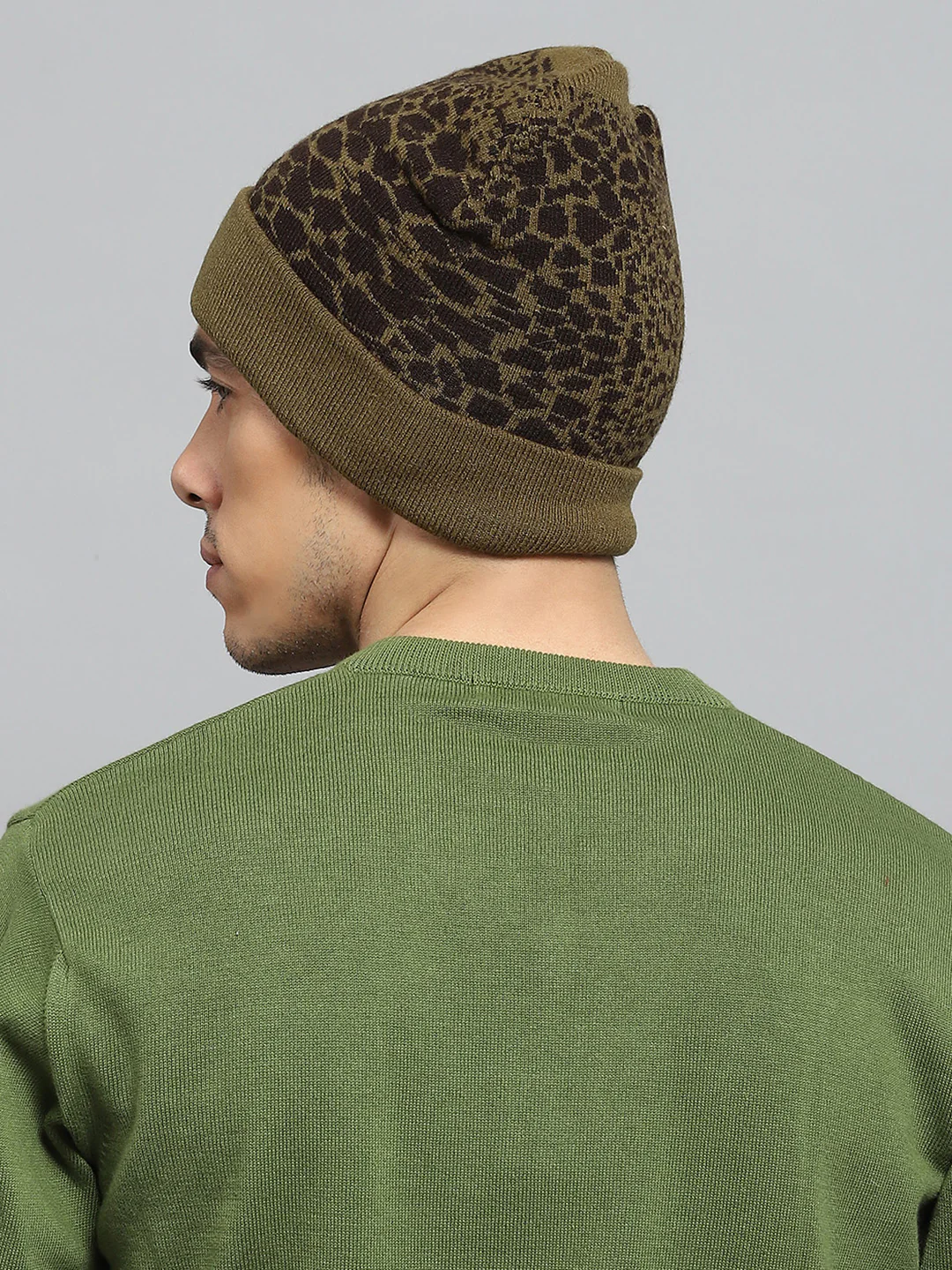 Men Olive Self Design Cap - Image 5