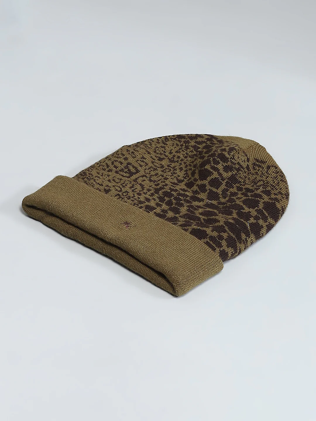 Men Olive Self Design Cap - Image 6