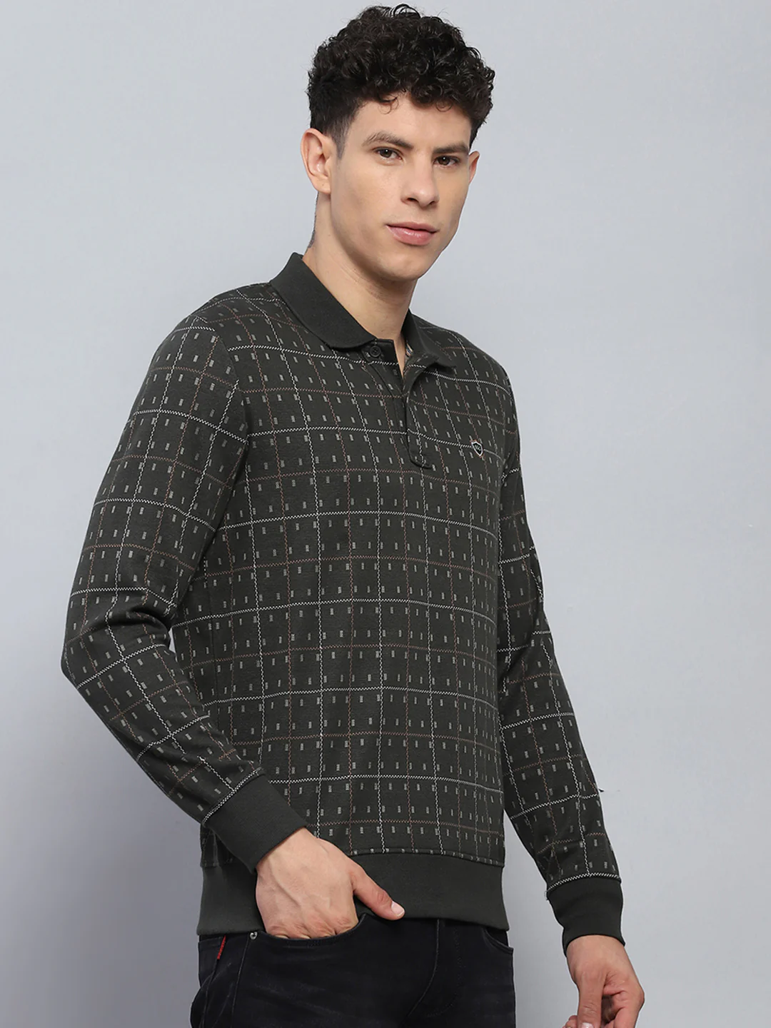Men Olive Self Design Collar Full Sleeve Winter T-Shirt - Image 4