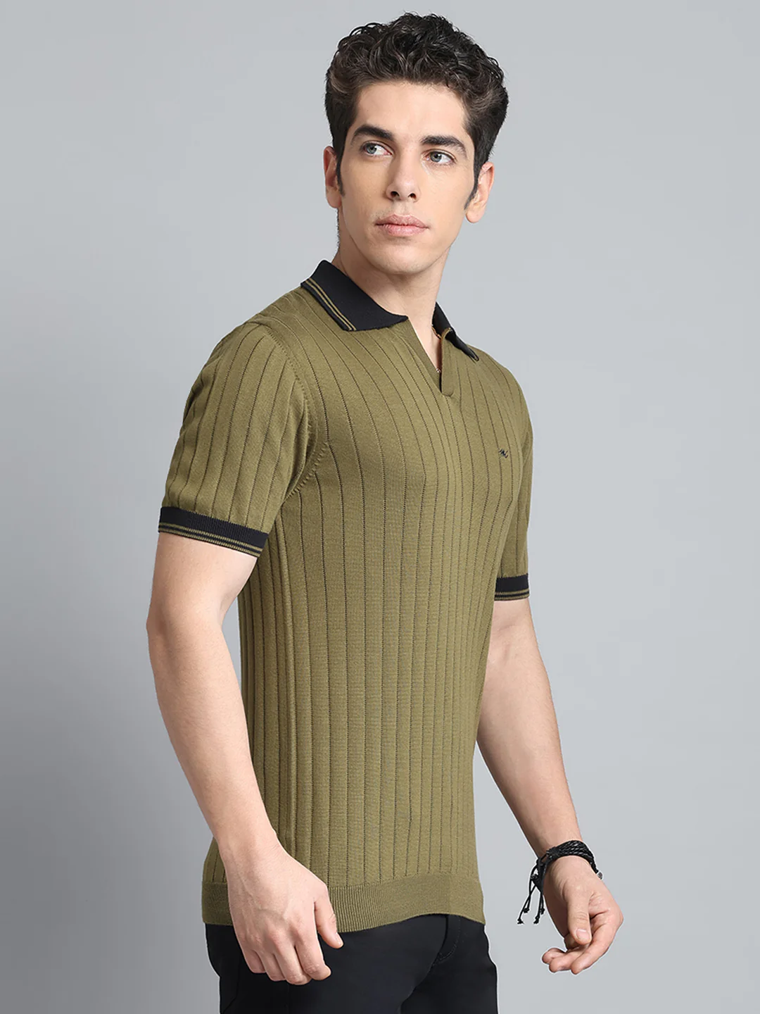 Men Olive Self Design Collar Half Sleeve T-Shirt - Image 4
