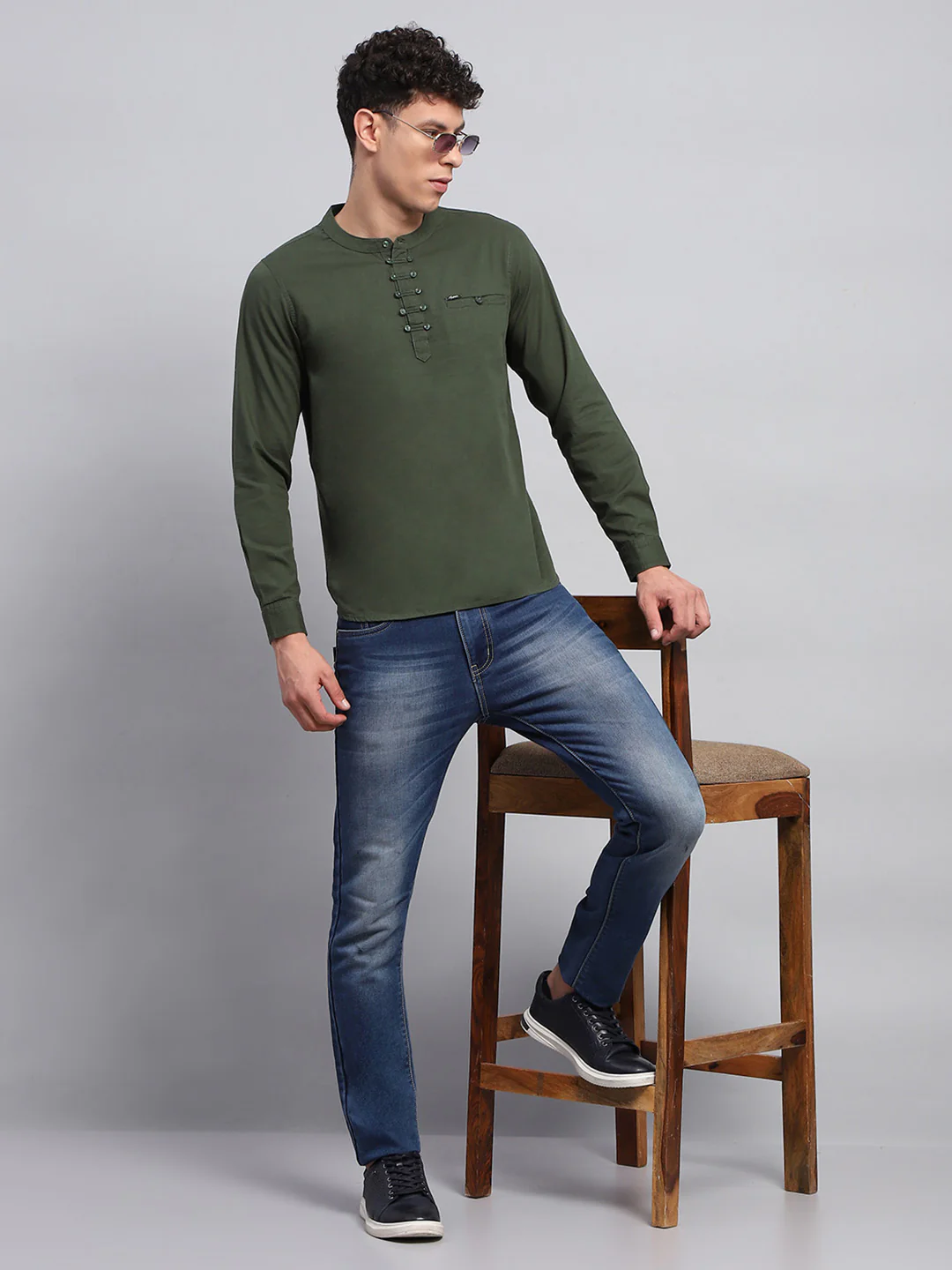 Men Olive Solid Band Collar Full Sleeve Kurta - Image 2
