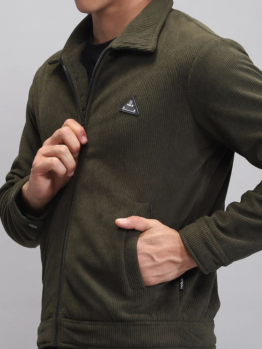 Rock.it Men Olive Solid Collar Full Sleeve Knitted Jacket - Image 7