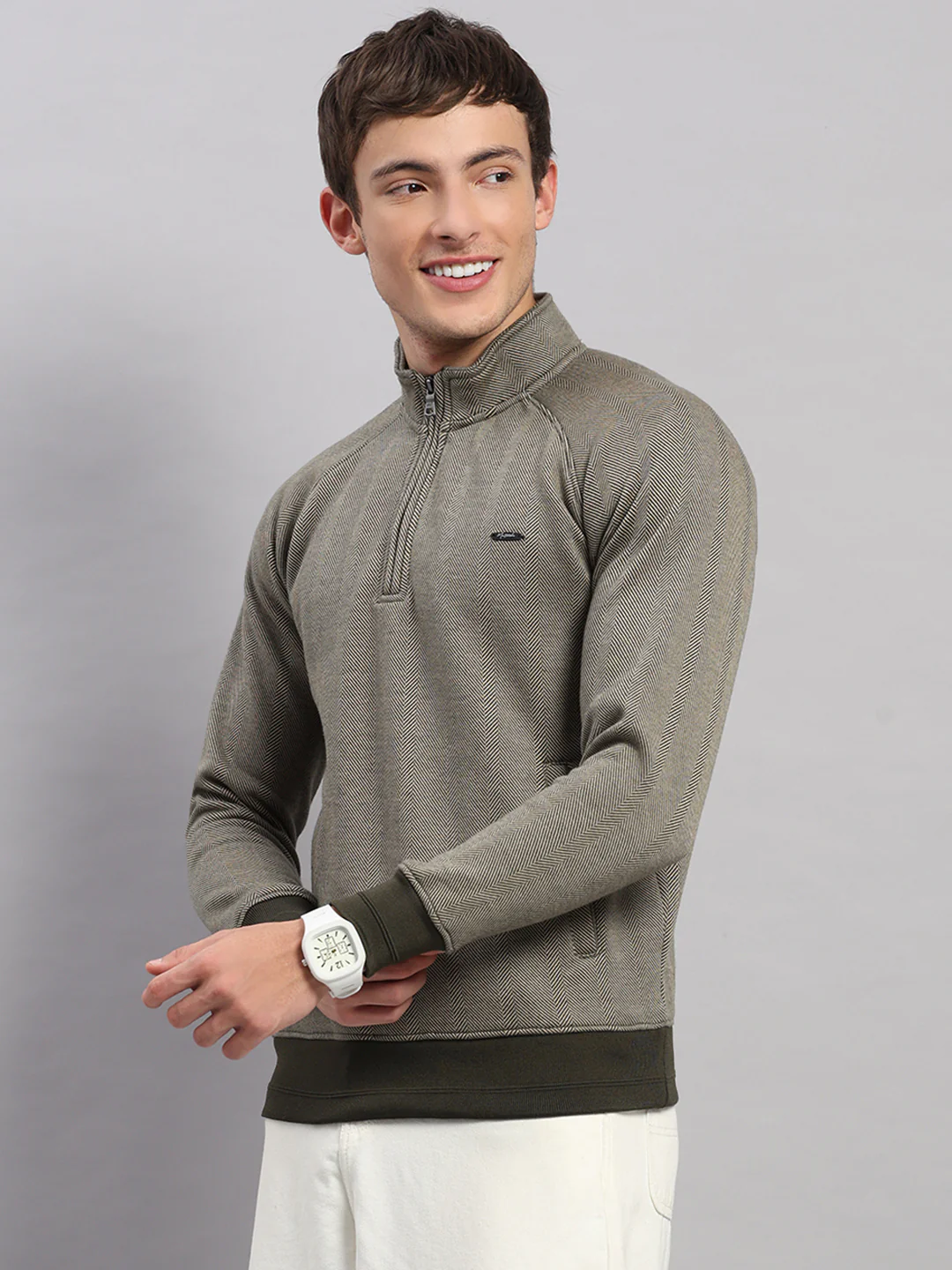 Men Olive Solid Collar Full Sleeve Sweatshirt - Image 3