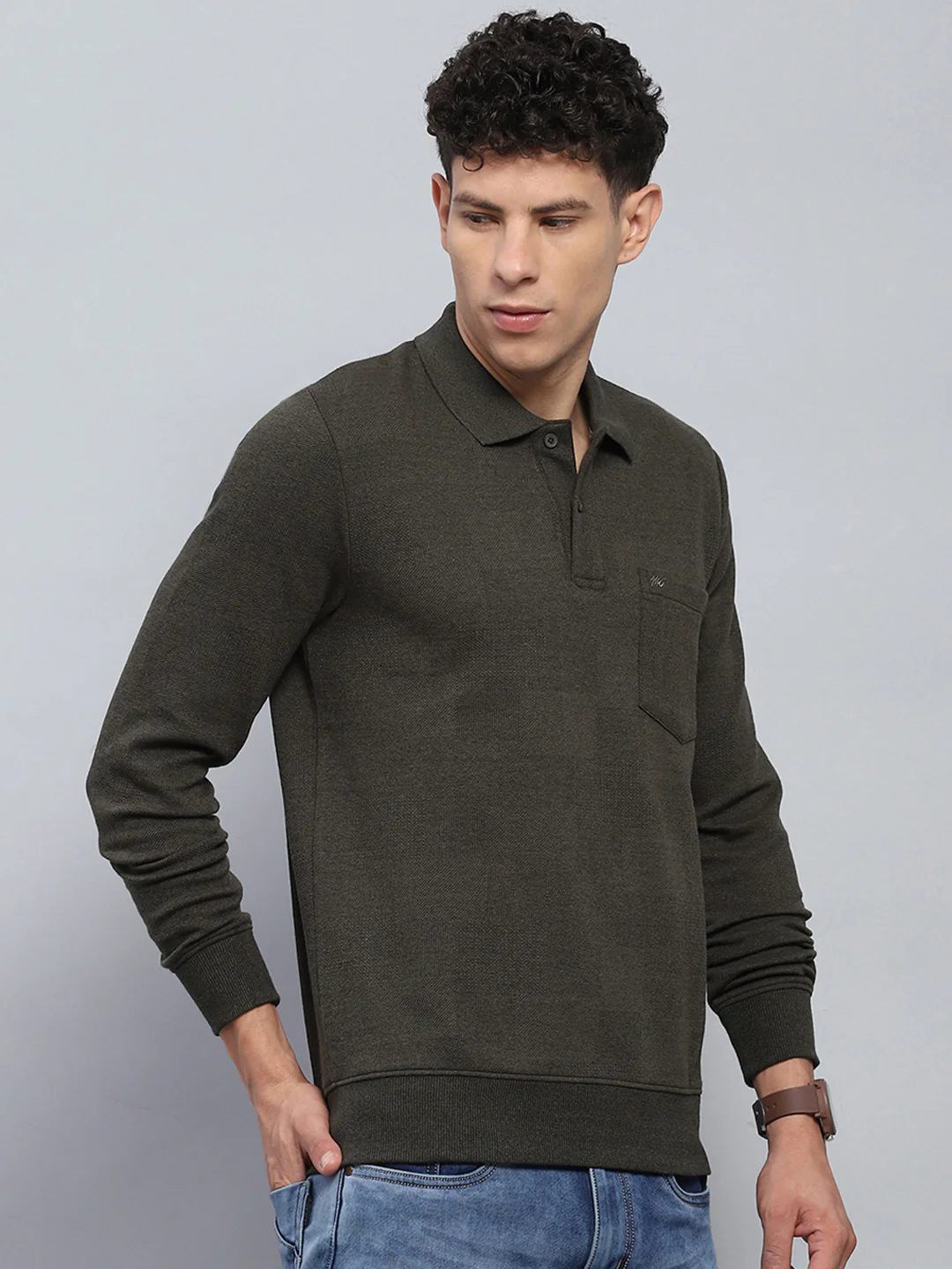 Men Olive Solid Collar Full Sleeve Winter T-Shirt - Image 4