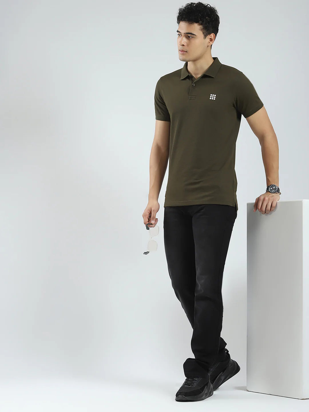 Rock.it Men Olive Solid Collar Half Sleeve T-Shirt - Image 2