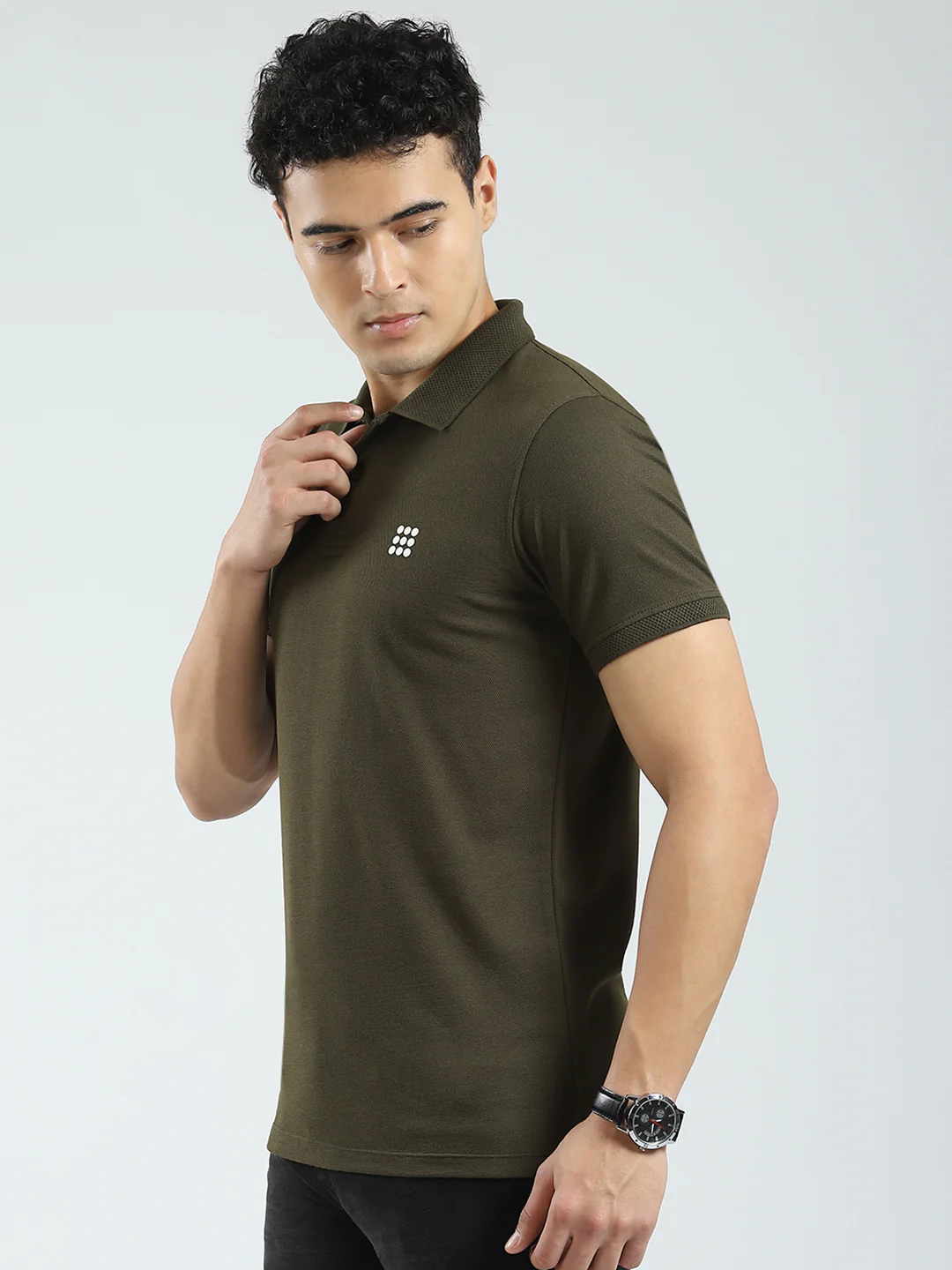 Rock.it Men Olive Solid Collar Half Sleeve T-Shirt - Image 3