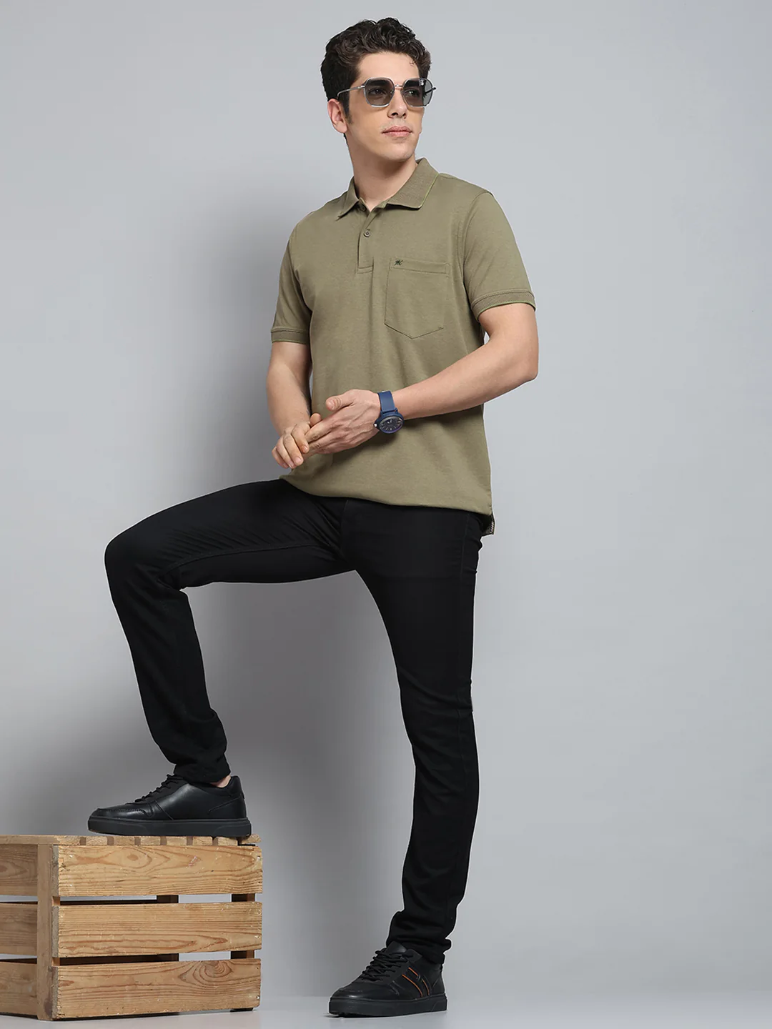 Men Olive Solid Collar Half Sleeve T-Shirt - Image 2